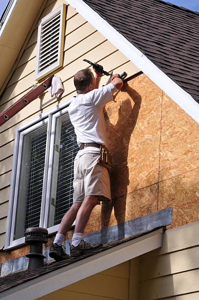 Best Furniture Removal  in Chehalis, WA